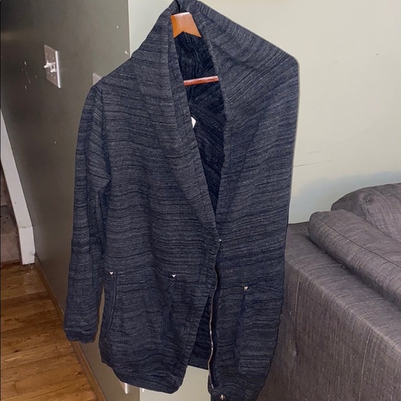 Sweater - Picture 1 of 3